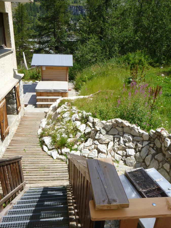 Chalet Les Melezes Bed and Breakfast Tignes Buitenkant foto